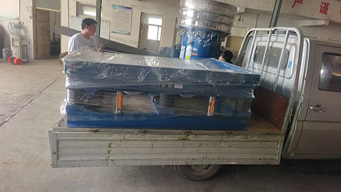 振動(dòng)平臺(tái)、旋振篩發(fā)貨