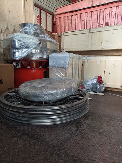 旋振篩、網架、電機、檢驗篩等發貨